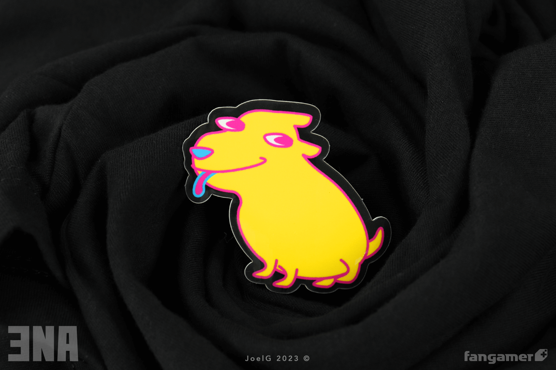 ENA」- 何のデータだ?シータ? Tシャツ - Fangamer Japan ENA」- 何のデータだ?シータ? Tシャツ - Fangamer Japan