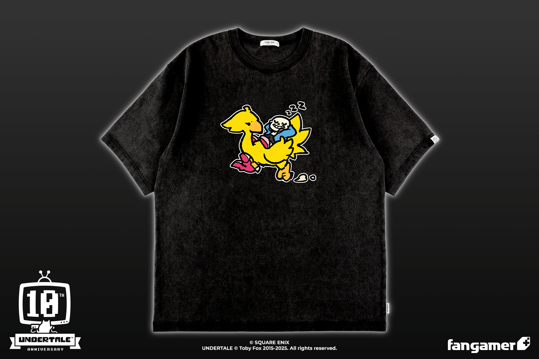 UNDERTALE × SQUARE ENIX - Sans and Chocobo Tee - Fangamer Japan UNDERTALE × SQUARE ENIX - Sans and Chocobo Tee - Fangamer Japan