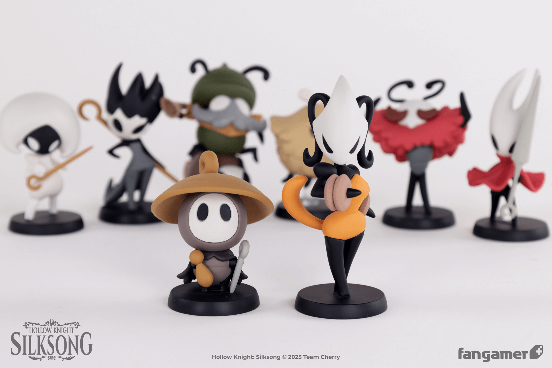Silksong フィギュア 木製 約17cm Hollow Knight: Silksong」－ ミニフィギュアセット - Fangamer Japan