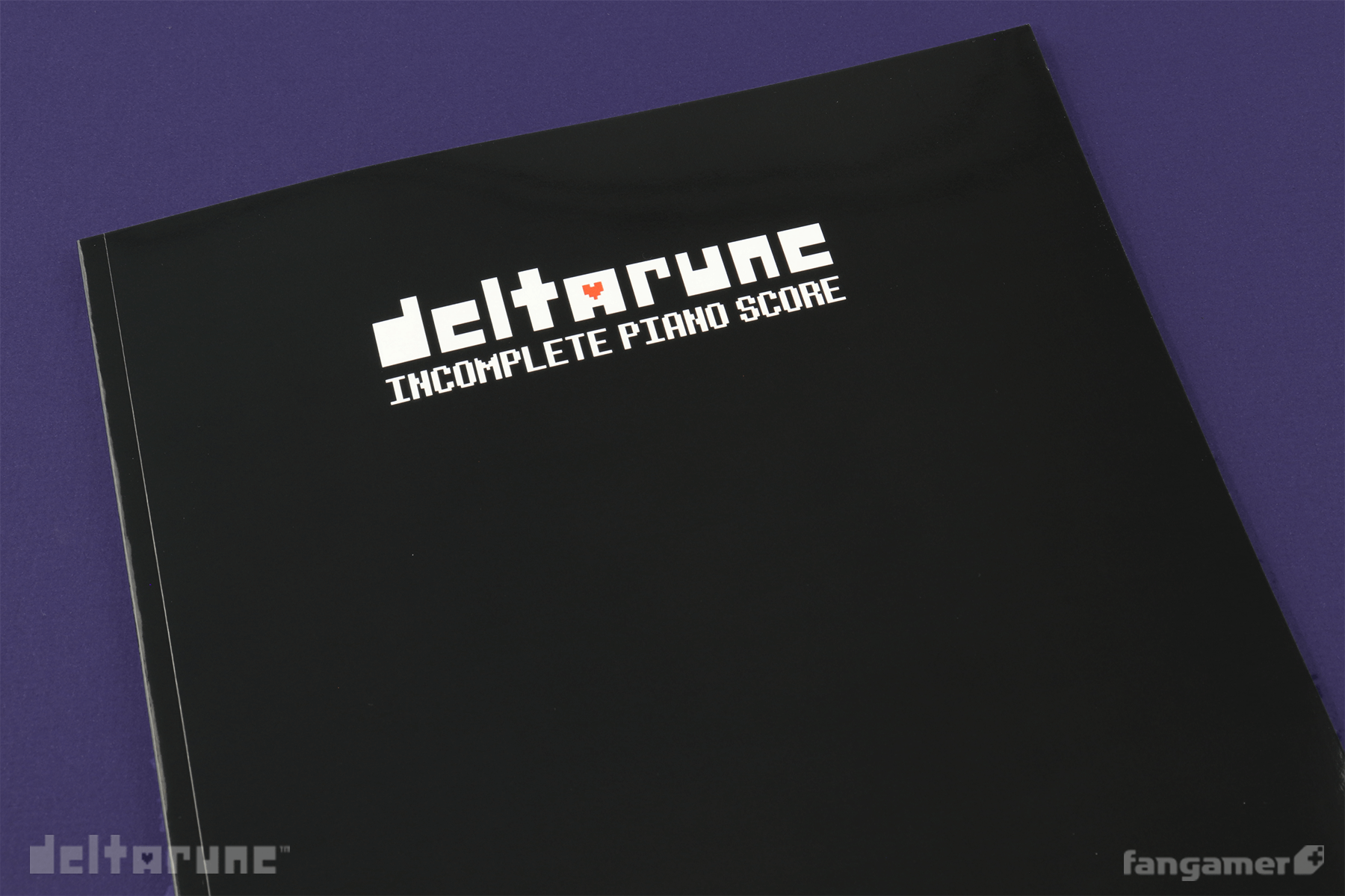 コンプリートじゃないピアノスコア「DELTARUNE」 DELTARUNE」－ コンプリートじゃないピアノスコア - Fangamer Japan