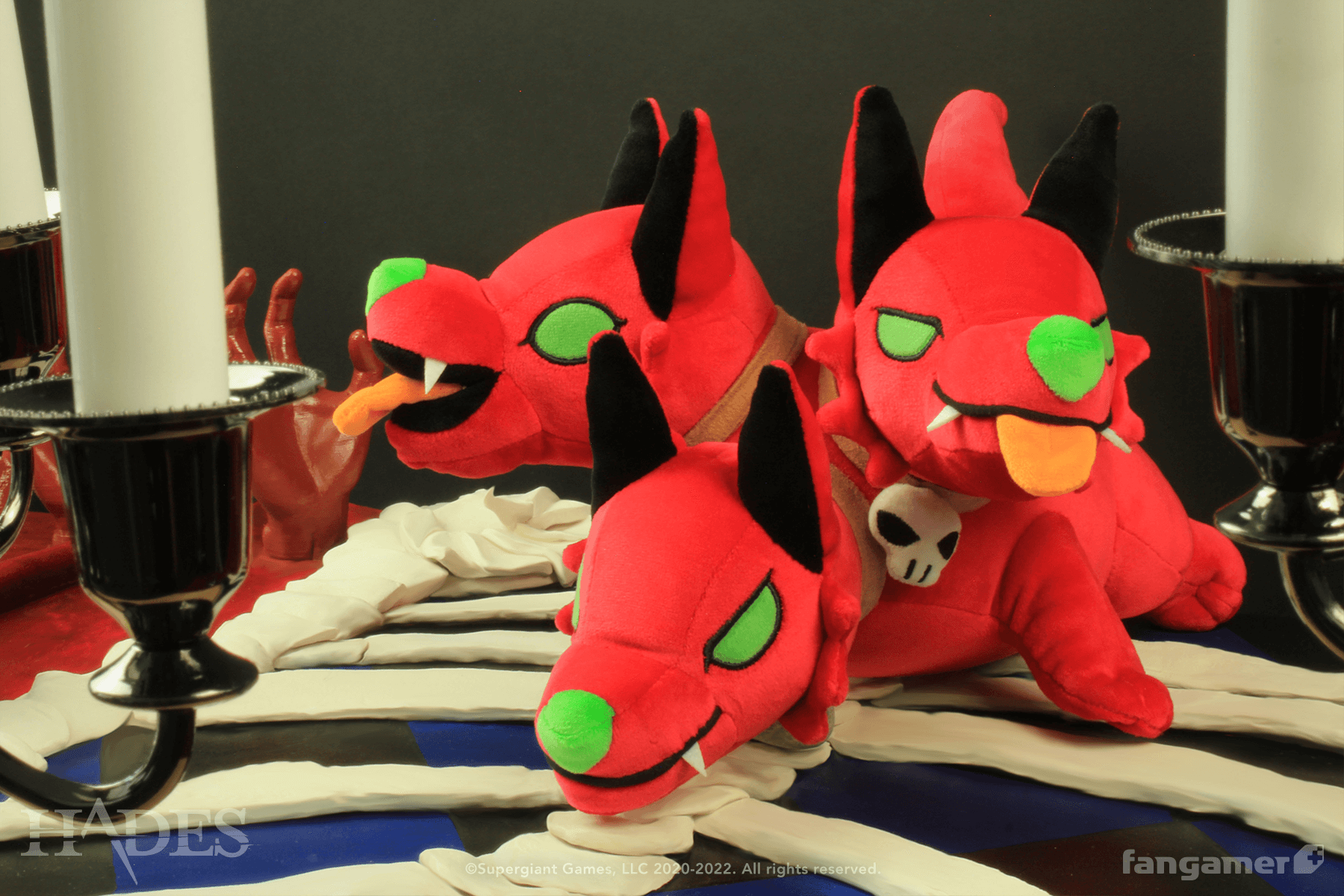 HADES」- ケルベロス ぬいぐるみ - Fangamer Japan HADES」- ケルベロス ぬいぐるみ - Fangamer Japan