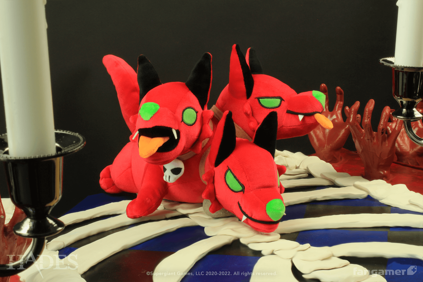HADES」- ケルベロス ぬいぐるみ - Fangamer Japan HADES」- ケルベロス ぬいぐるみ - Fangamer Japan