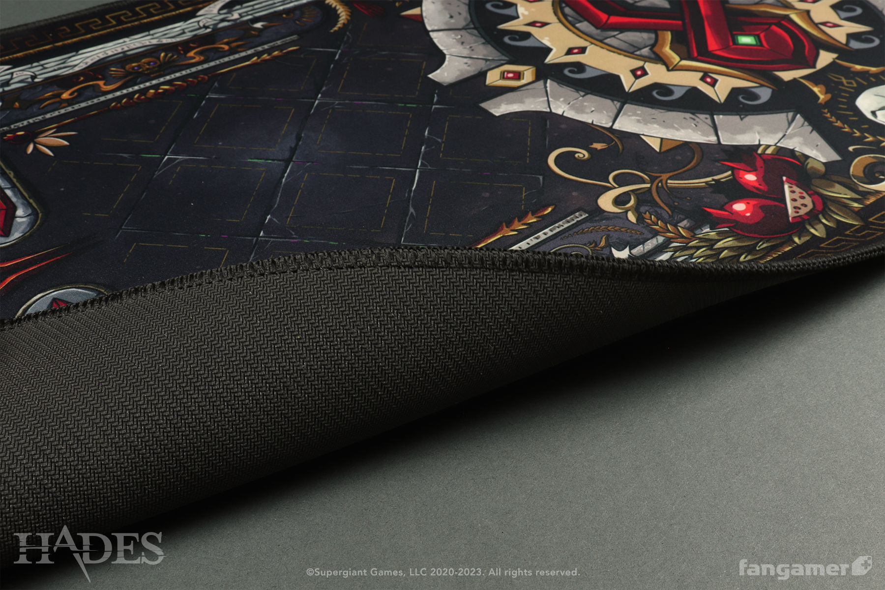 HADES」- 冥界の執務室 デスクマット - Fangamer Japan HADES」- 冥界の執務室 デスクマット - Fangamer Japan